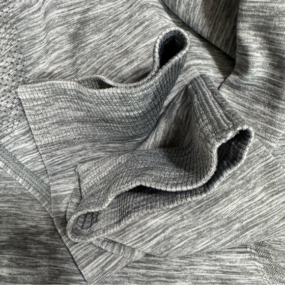 Lululemon Women’s Swiftly Relaxed Long Sleeve Grey Performance Knit - Picture 10 of 12